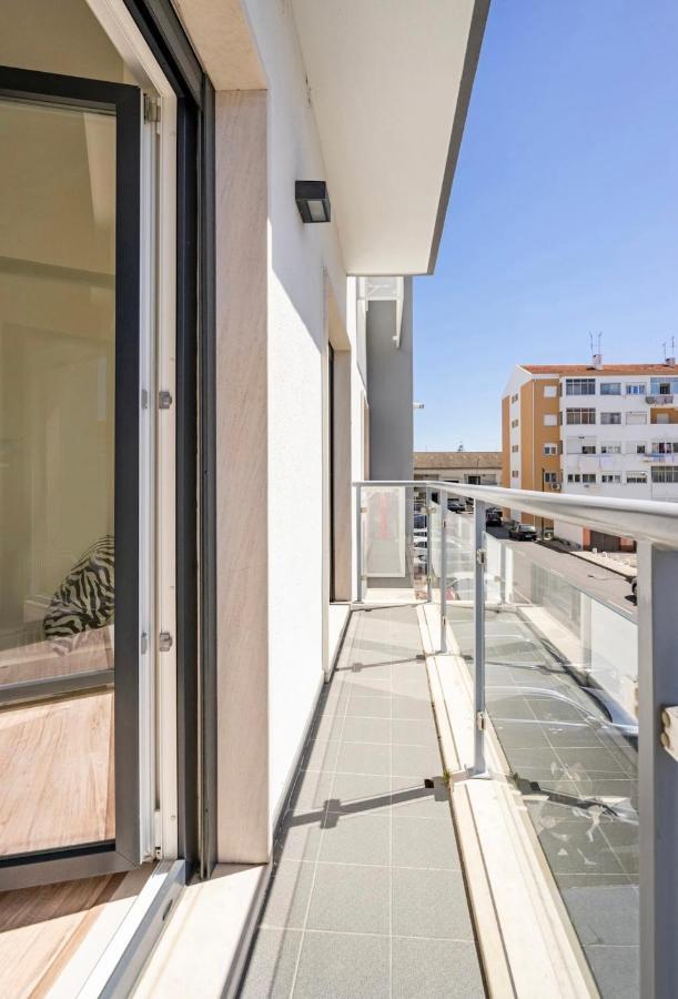 Modern Double Room With Private Balcony Montijo Exterior foto