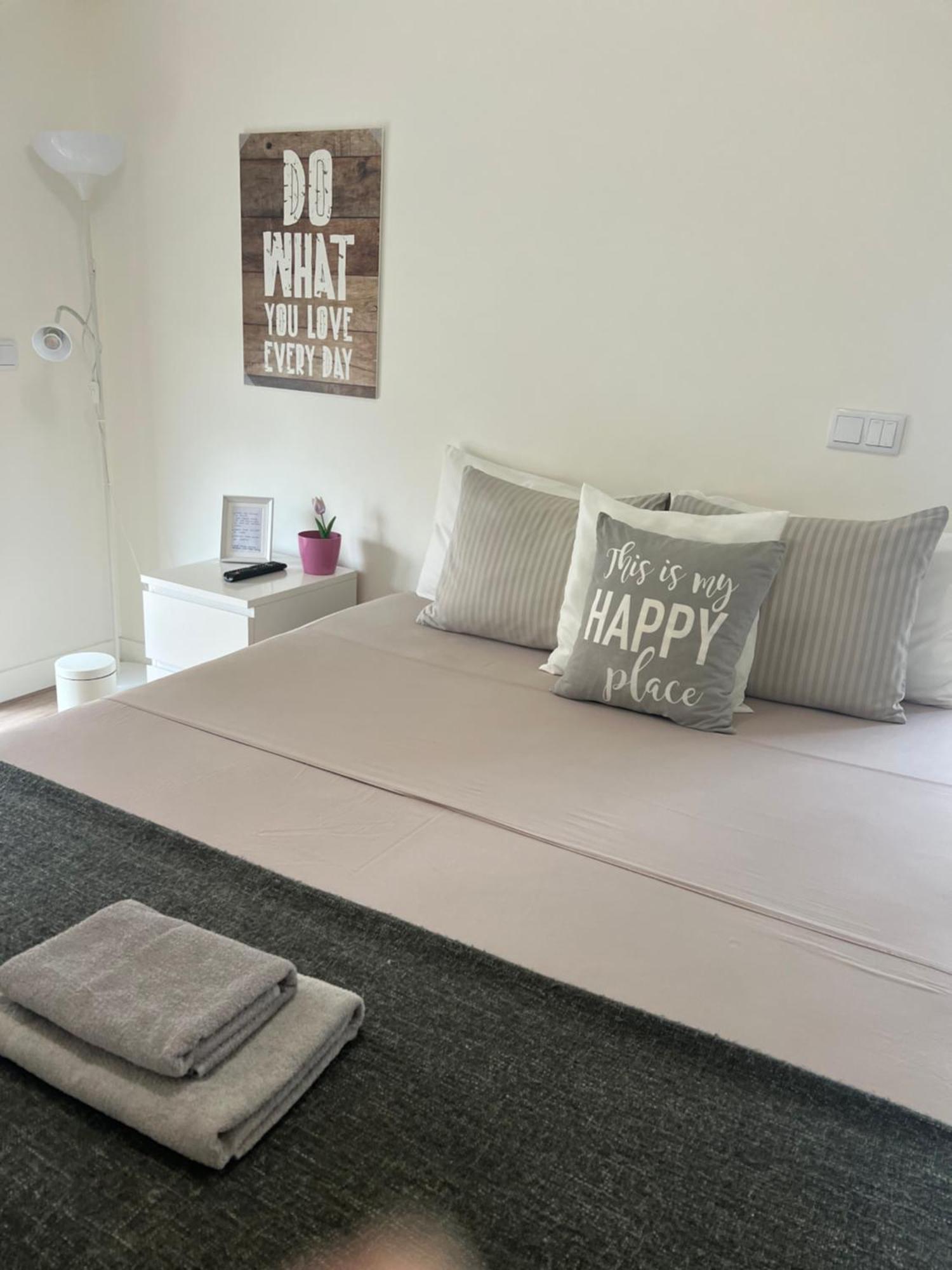 Modern Double Room With Private Balcony Montijo Exterior foto